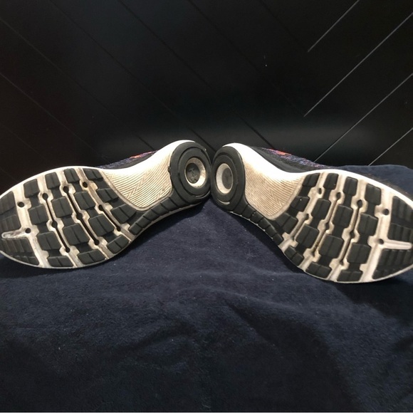 Women’s Under Armour Threadborne Shoes Size 9 - Picture 8 of 8